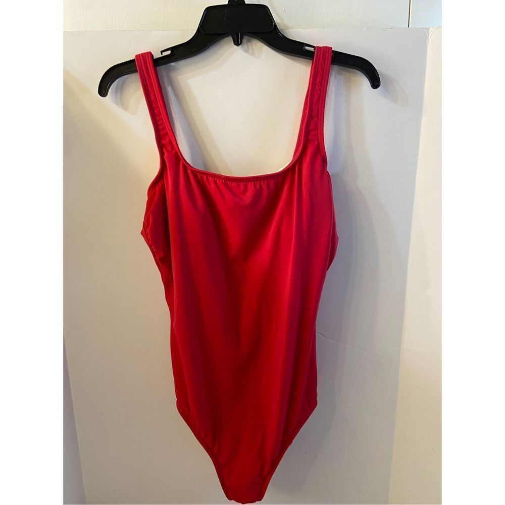 Lands end 1 piece red size 16